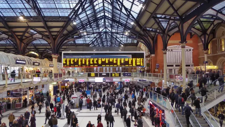 August Bank Holiday 2026: Rail Travel Disruptions and Route Planning
