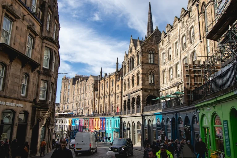 Edinburgh Book Festival 2026: Plan Tickets, Travel and a Full Day