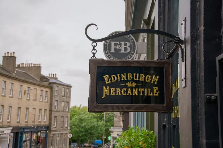 Edinburgh Fringe 15–16 August: a calm first-visit family plan
