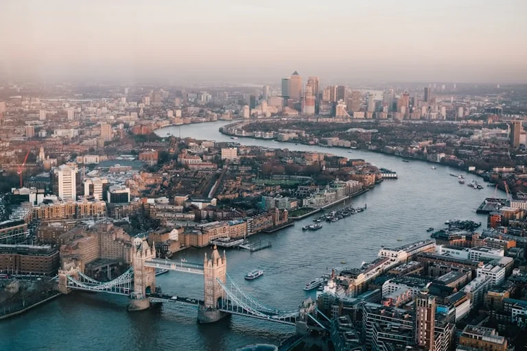 Five UK fintechs enter FCA’s scale-up support track