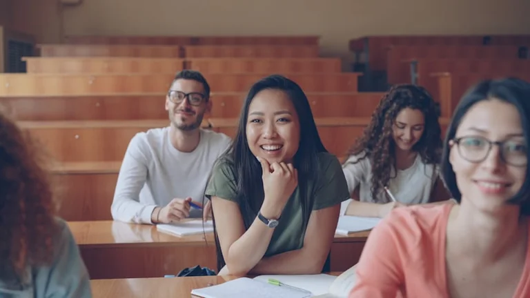 Free GCSE advice drop-in in Chatham on 20 August