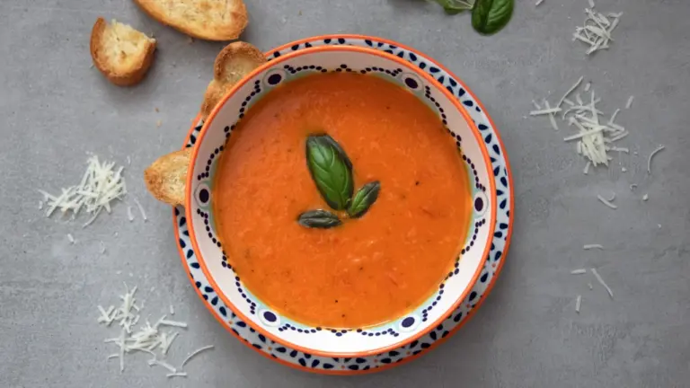 Late-Summer Roasted Tomato and Basil Soup