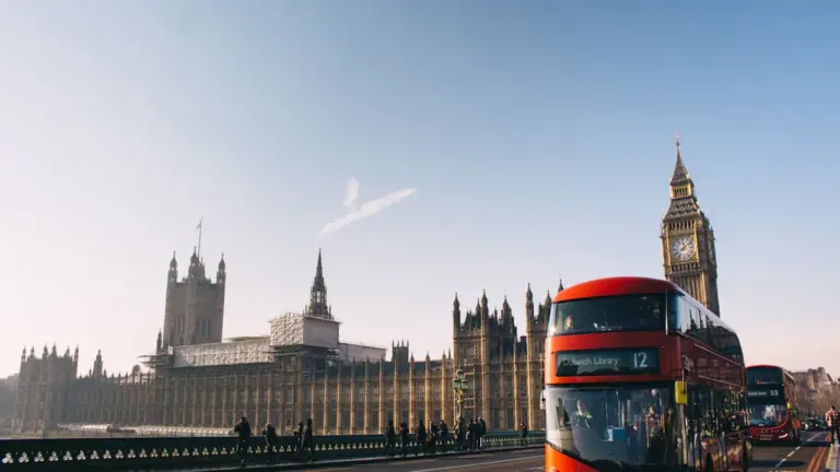 London Evening Guide: Cultural Picks for August 15