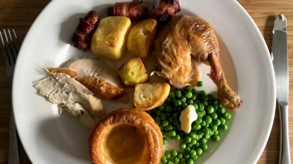 Sunday Roast Chicken with a Safe Monday Leftover Plan