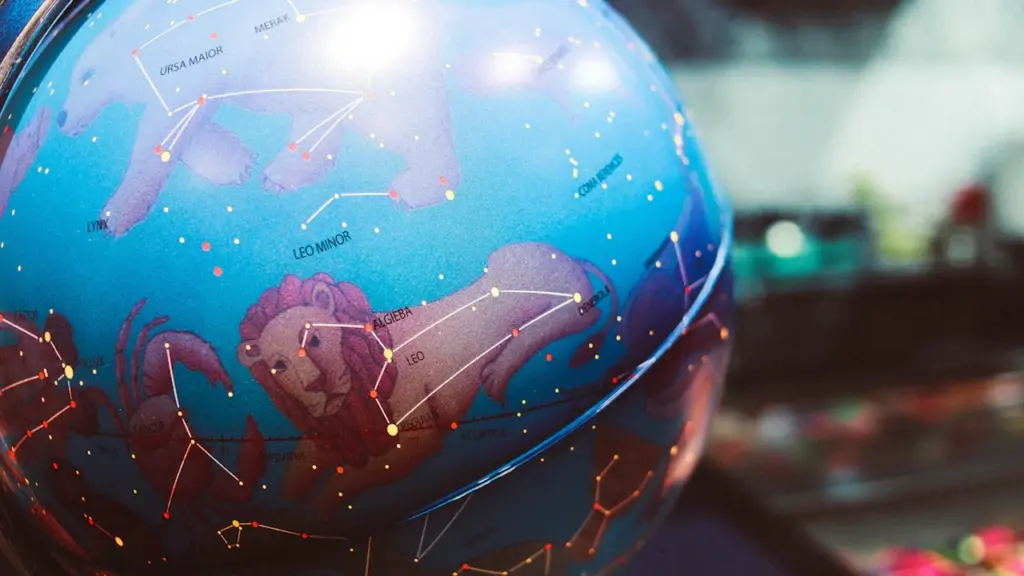 Thursday 13 August Horoscope: Pace, Talk and Evening Plans