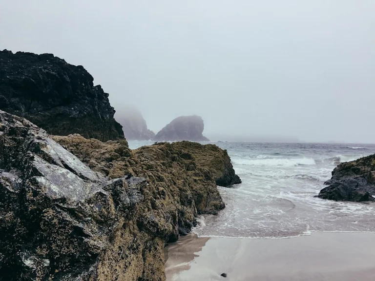UK Coast 22–23 August: Weather, Rail and Safety Checks