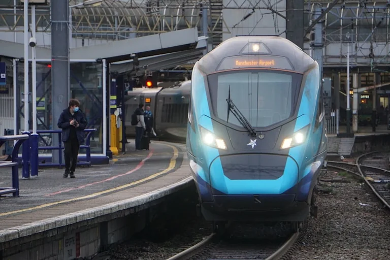 UK Rail Fares to Rise by 4.8% in March 2027
