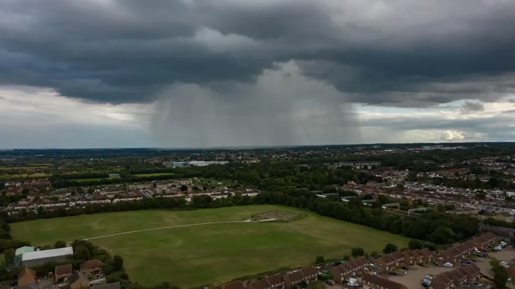 UK weather warnings today: check rain, wind and thunderstorms