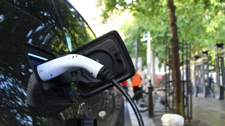 Will the UK Government Delay the 2030 Petrol and Diesel Car Ban?