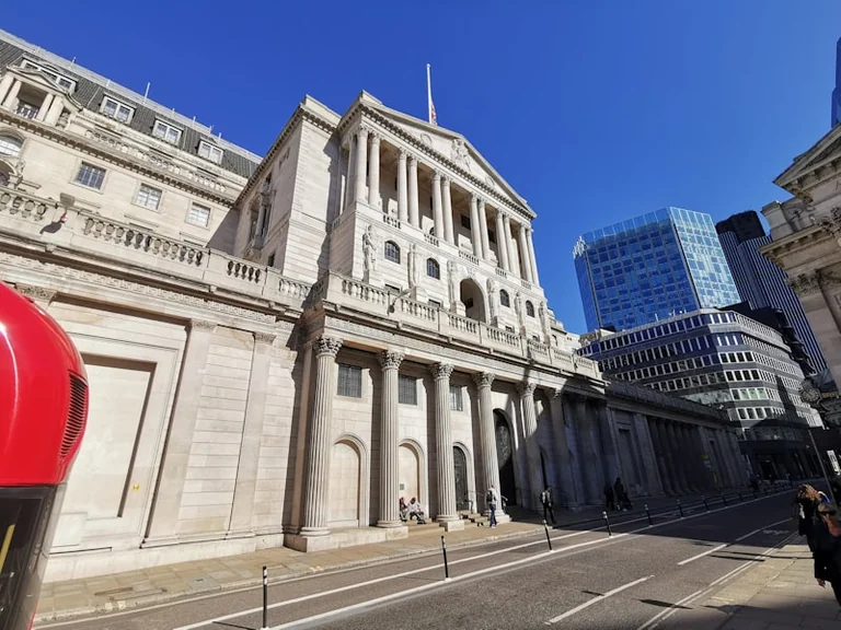 Bank of England rate cut stakes before 2026 deadline