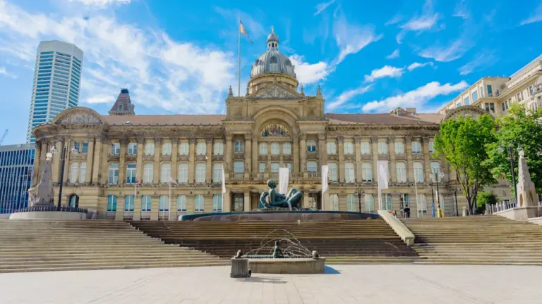 Leigh Civic Square’s free launch brings circus acts