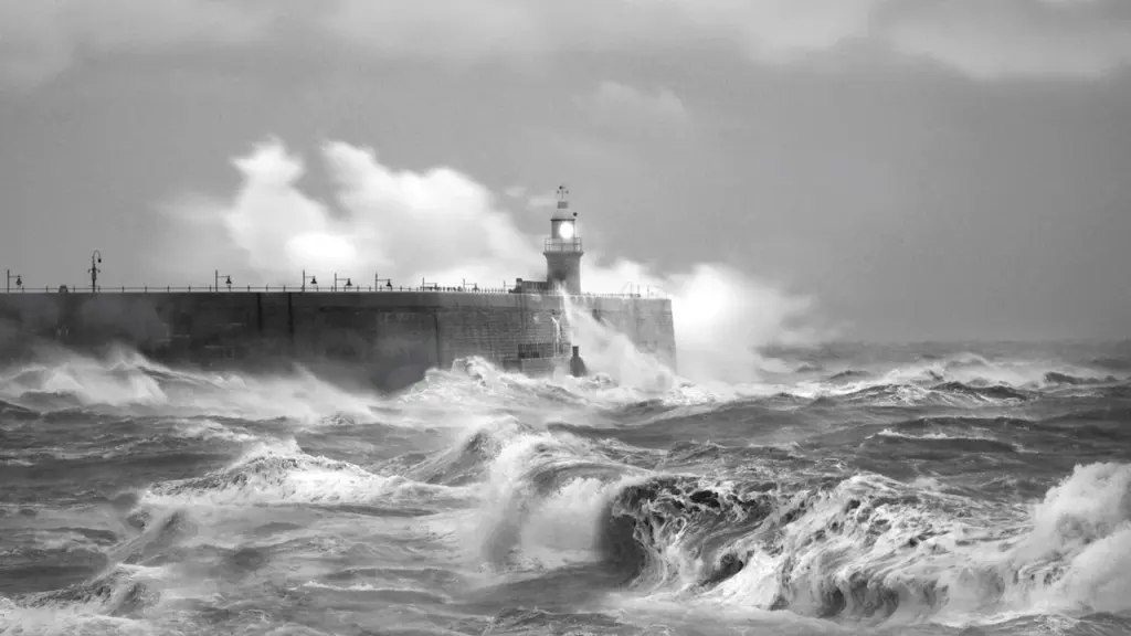 Great Storm of 1987: What Happened on 15–16 October