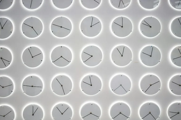 UK clocks go back on 25 October 2026: why and what changes