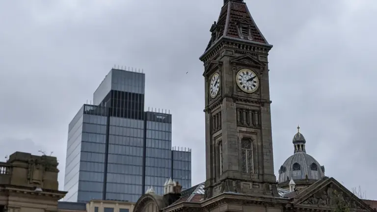 UK Clocks Went Back: Check Ovens, Cars and Manual Clocks