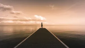 Water Dreams: How Setting and Feeling Shape Their Meaning